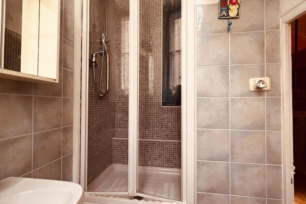 Mini Accommodation In Sanremo Liguria المظهر الخارجي الصورة